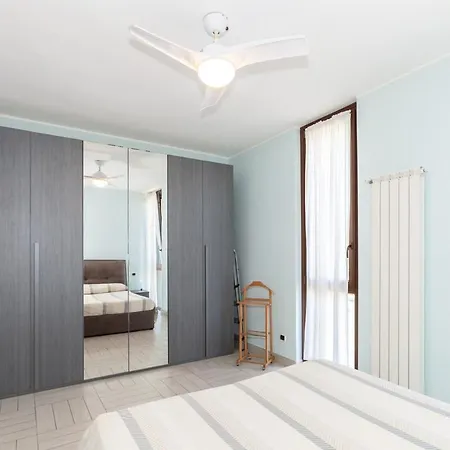 بيت للعطل Bright With Balcony And Jacuzzi, Milan Area